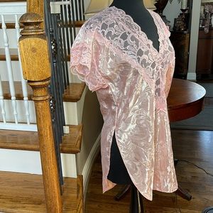 Sexy NIGHTEE BY SURPRISE PARTY one size (Small to Medium) Lace PINK and Shiny.